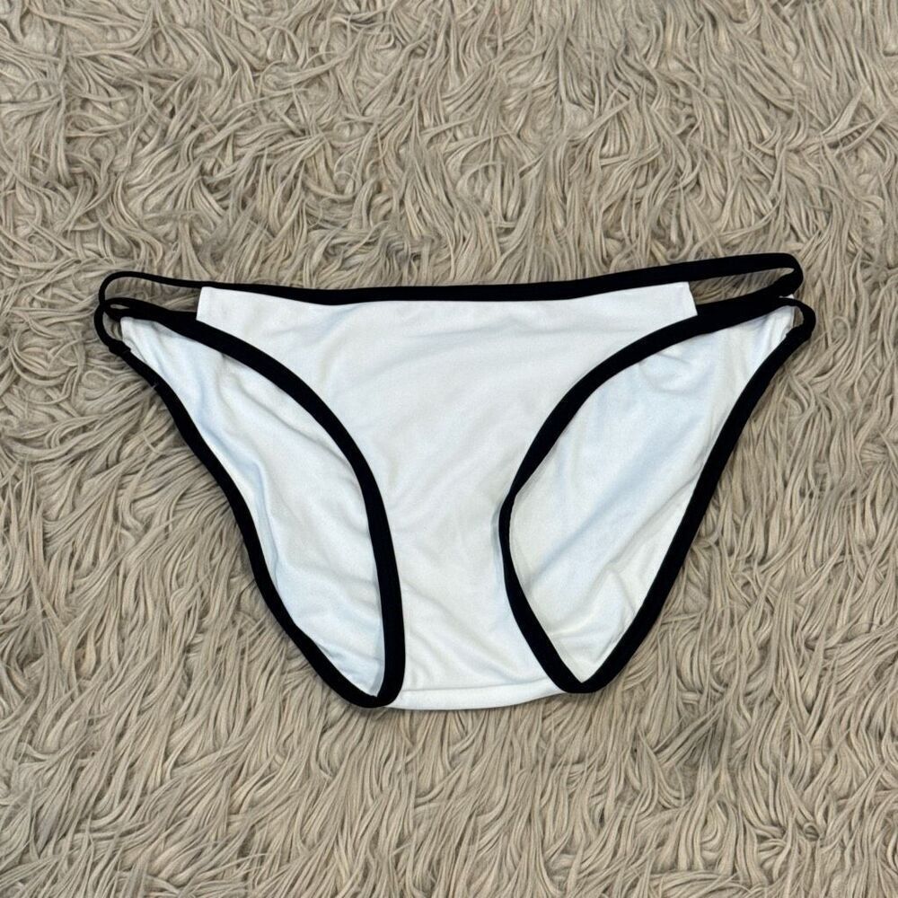 Xhilaration swim bottoms size XL